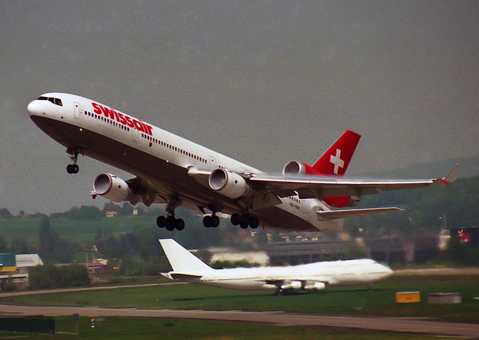 Swissair MD11