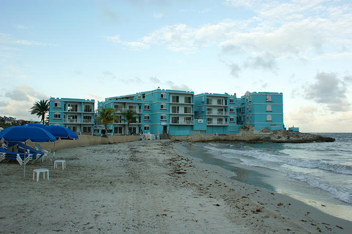 NL/ F: Sint Maarten: Oyster Bay